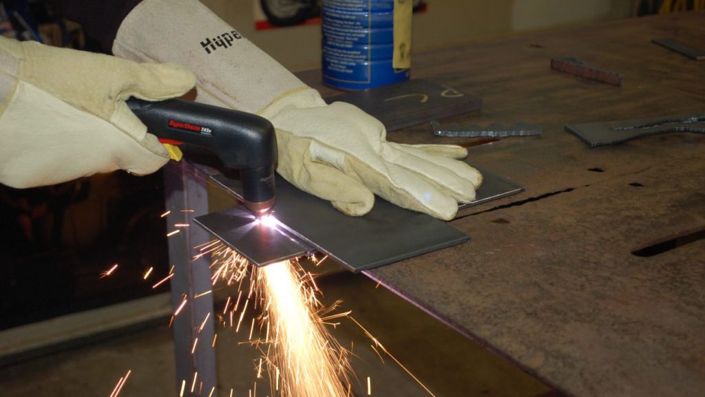 cut metals with a plasma cutter