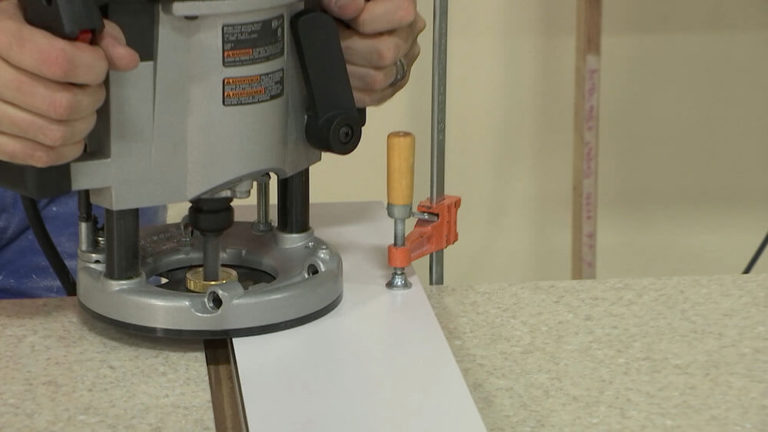 How to Cut a Straight Line with a Router: Expert Tips and Safety Guide